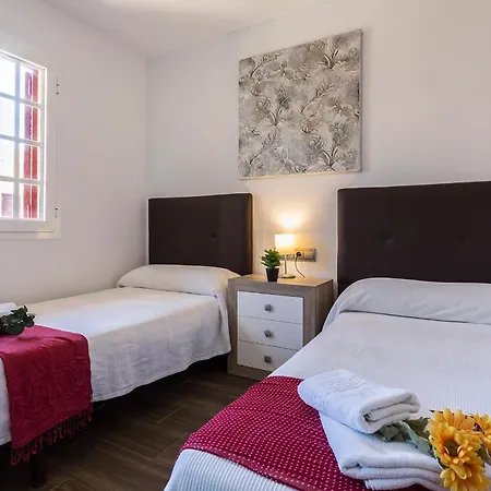5 5 Banos Acceso Playa Free Parking Holiday home *